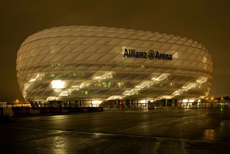 ورزشگاه آلیانتس آرنا در آلمان و جاذبه های آن!