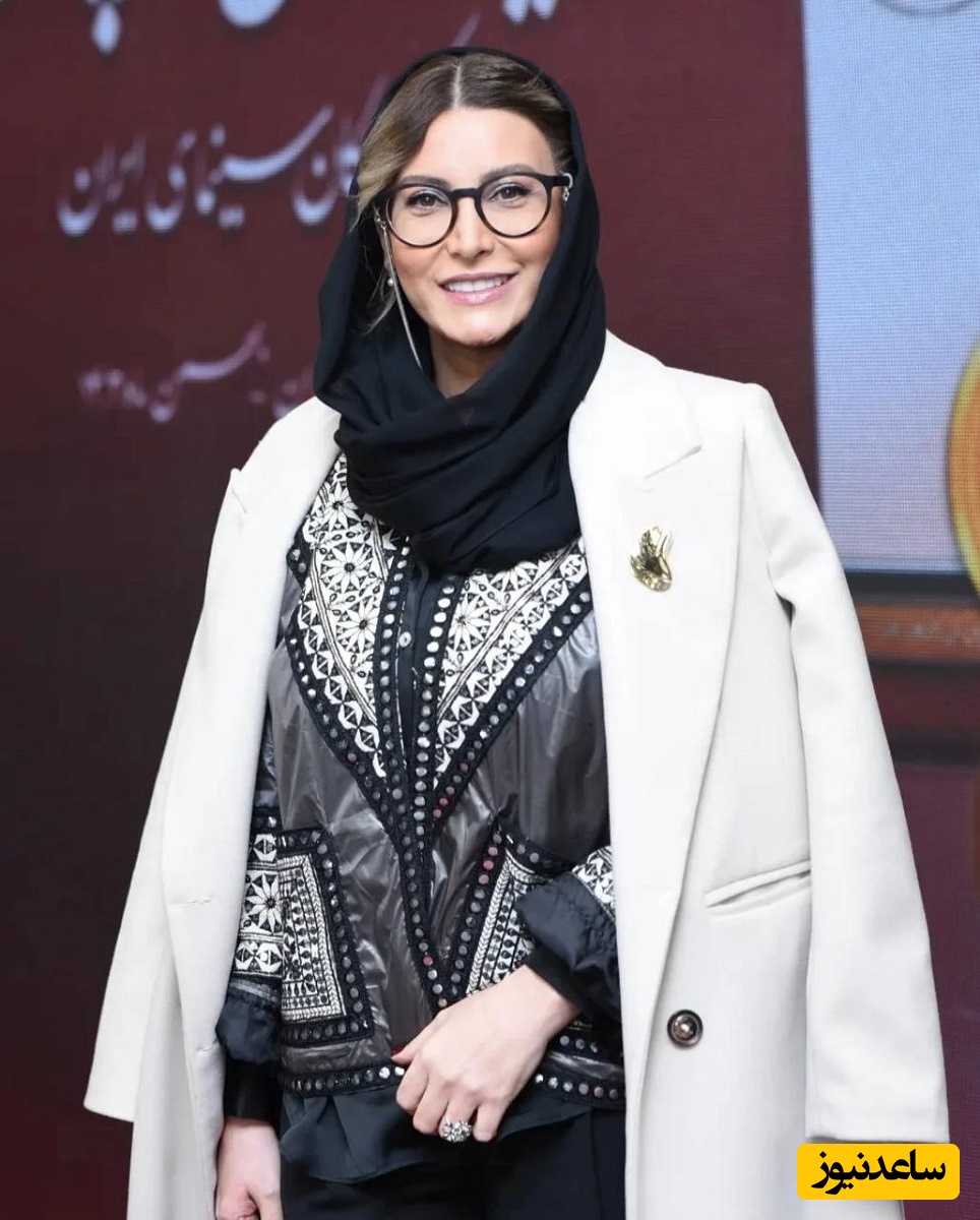 فریبا نادری در کنار دوست بسیار زیبا و خوش استایلش😎🥰