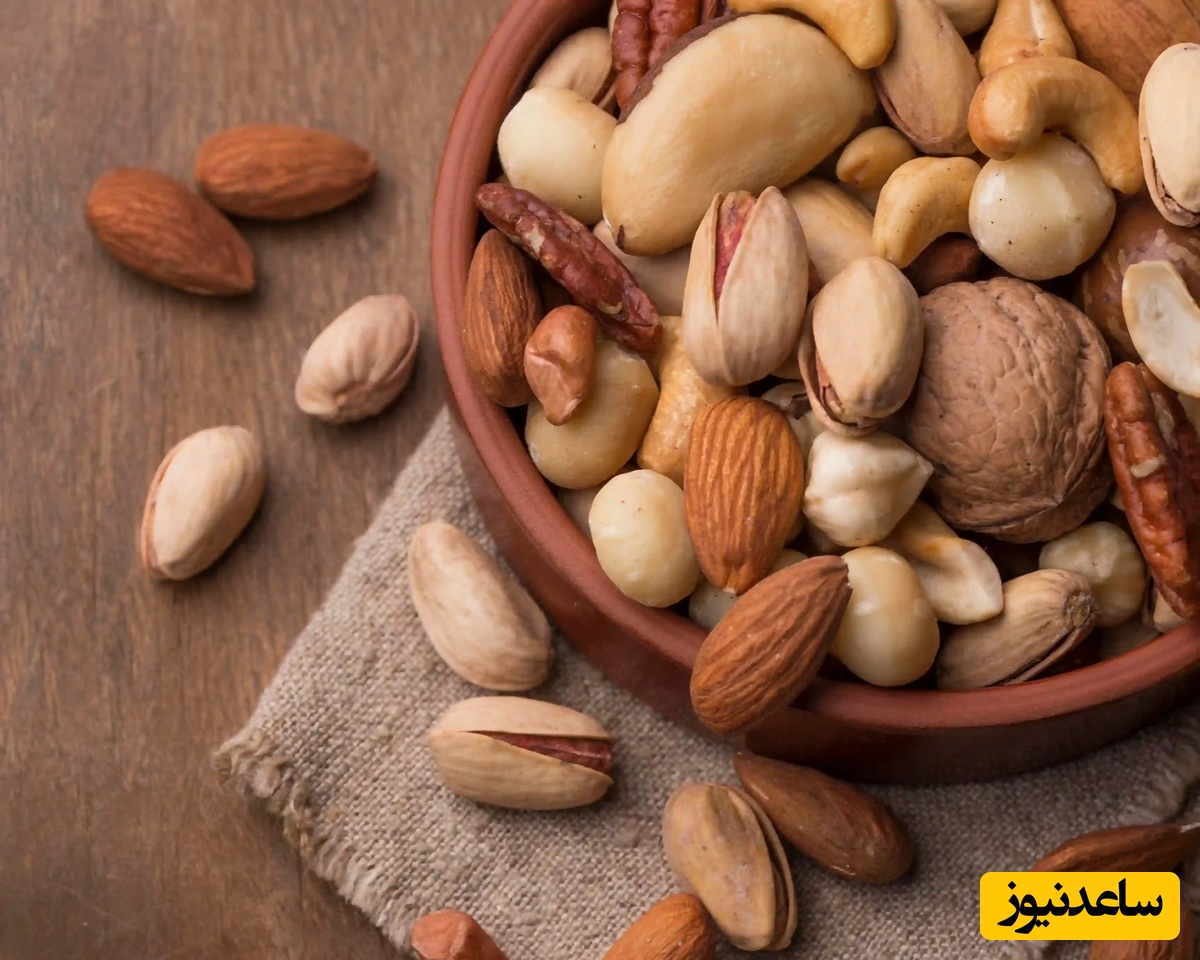 آجیل و مغزها (گردو، بادام، پسته)