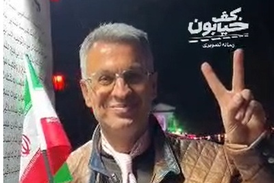 من چندین ساعت توی وزارت اطلاعات بازجویی شدم اونا هم تعجب میکردند که...؛ خانمم موتورسواری میکنه و خیلی اذیت شده توی این سالها...+فیلم