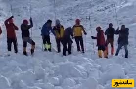 تلاش‌ برای یافتن پیکر کوهنوردان زیر 10 متر برف +فیلم