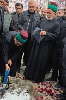 مدرسه دختران شهید مینابی از نو دوباره ساخته می‌شود!/ کلنگ مدرسه شجره طیبه دوباره زده شد