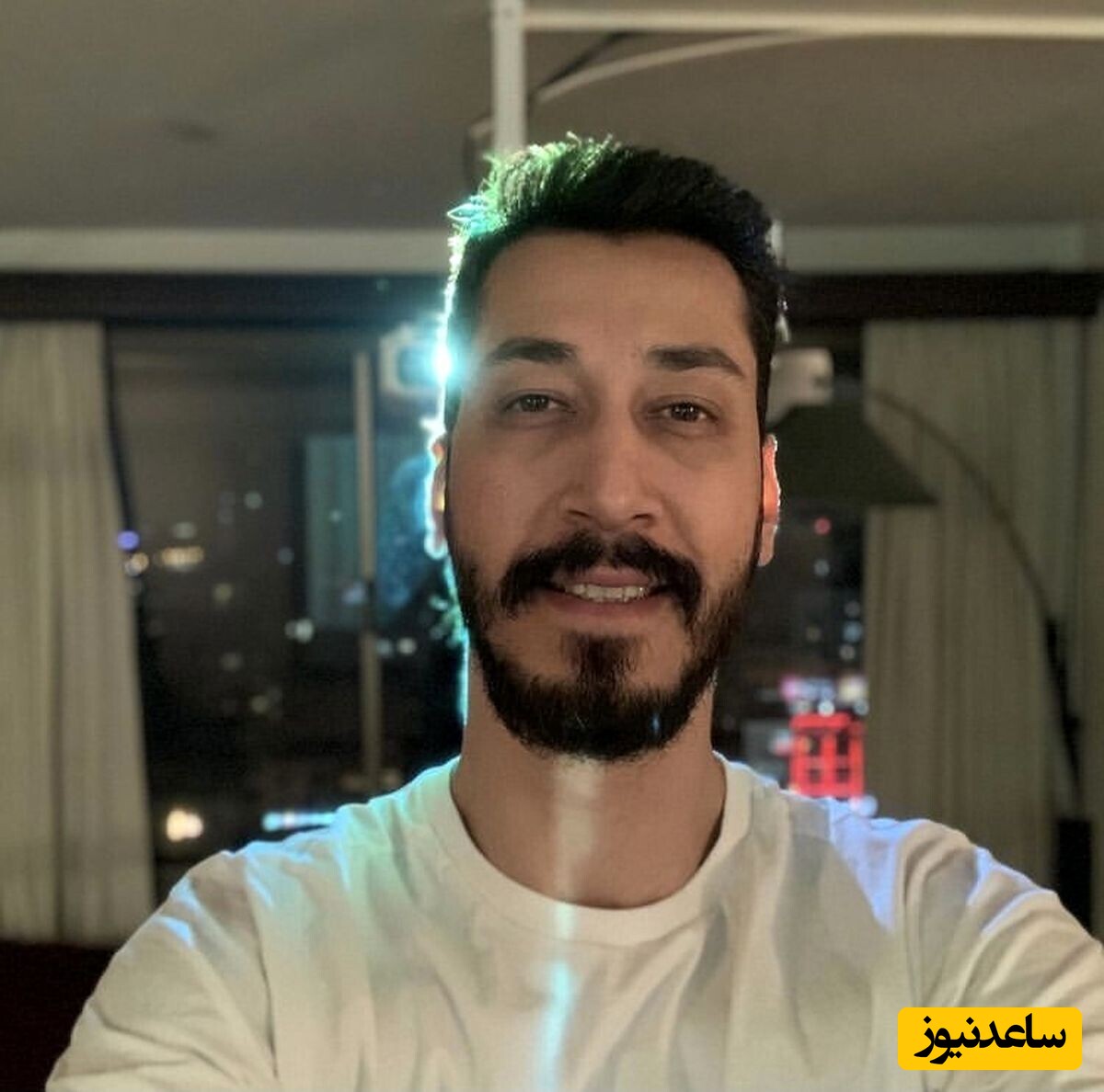 بهرام افشاری بازیگر سریال پایتخت: یه سریا پول میگیرن مردم رو به گریه میندازن من پول میگیرم مردم رو میخندونم چی این بهتر؟ جوری شده بود که من خجالت می کشیدم!+فیلم
