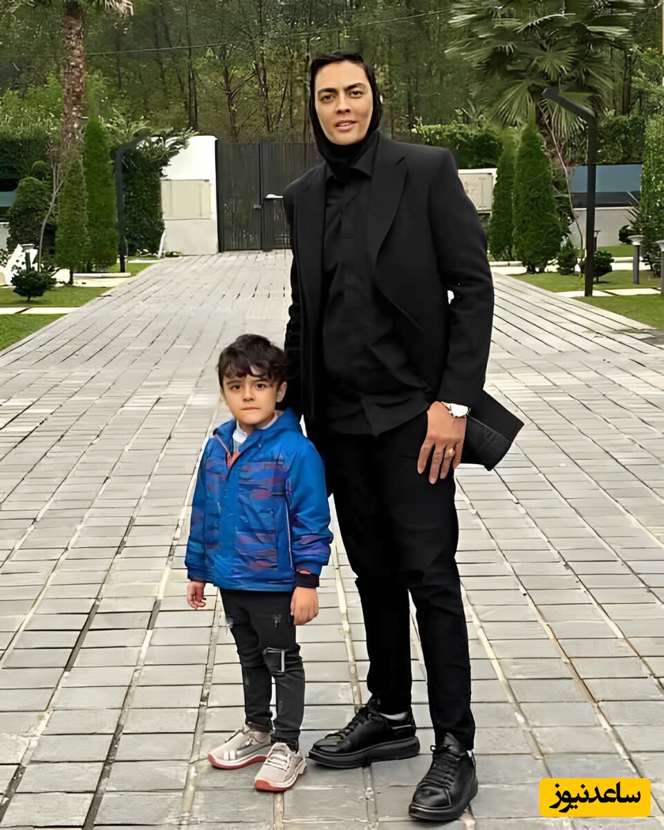 مروری بر شاهکاری از ژله و لبو! هنر بی‌نظیر اوستا قناد تهرونی روی کُرسی یلدای شهربانو منصوریان! + عکس