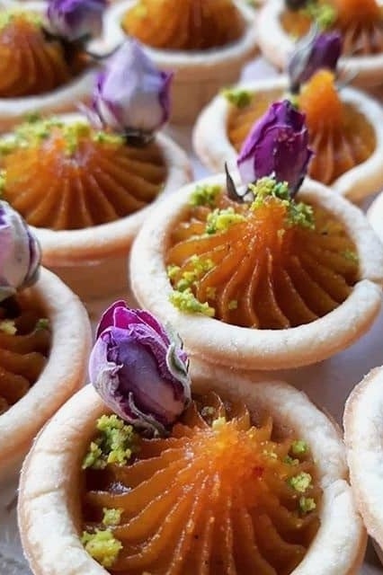 مواد لازم برای تهیه حلوا سه آرد با شیره انگور