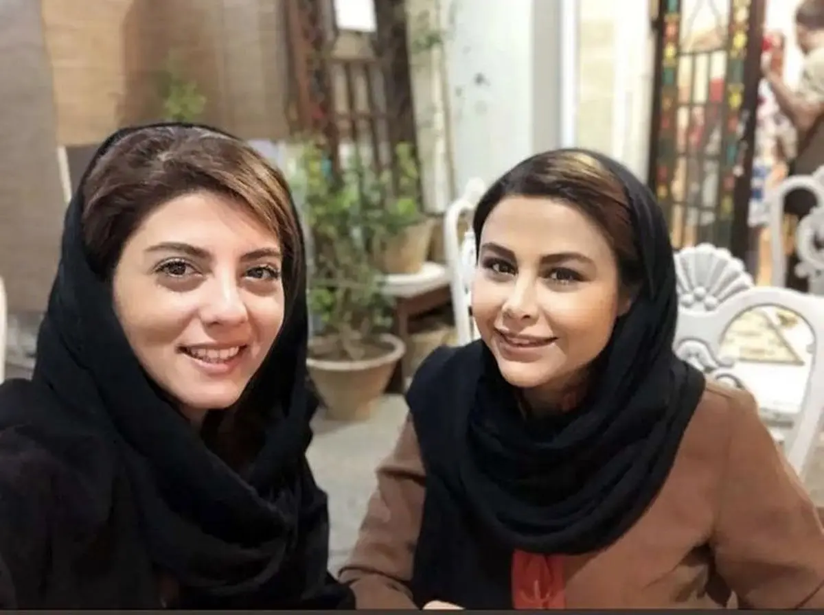 دورهمی یاسمینا باهر و مهسا طهماسبی در پشت صحنه سریال دیوار به دیوار در اتاق گریم