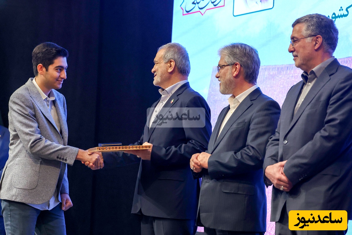 (عکس) حضور گرم و صمیمی پزشکیان کنار دانشجویان در ترم تحصیلی جدید/بازگشایی دانشگاه‌ها با حضور رئیس‌جمهور