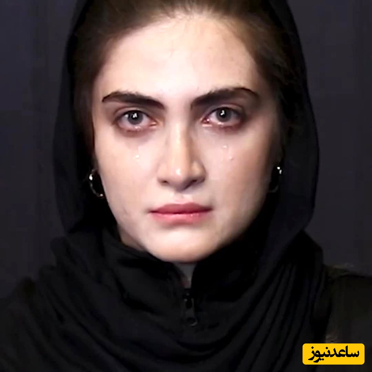 گریه‌های از عمق دل و به پهنای صورت الناز ملک به خاطر زویا امامی و همسر بازیگرش+ویدیو/ روحش شاد