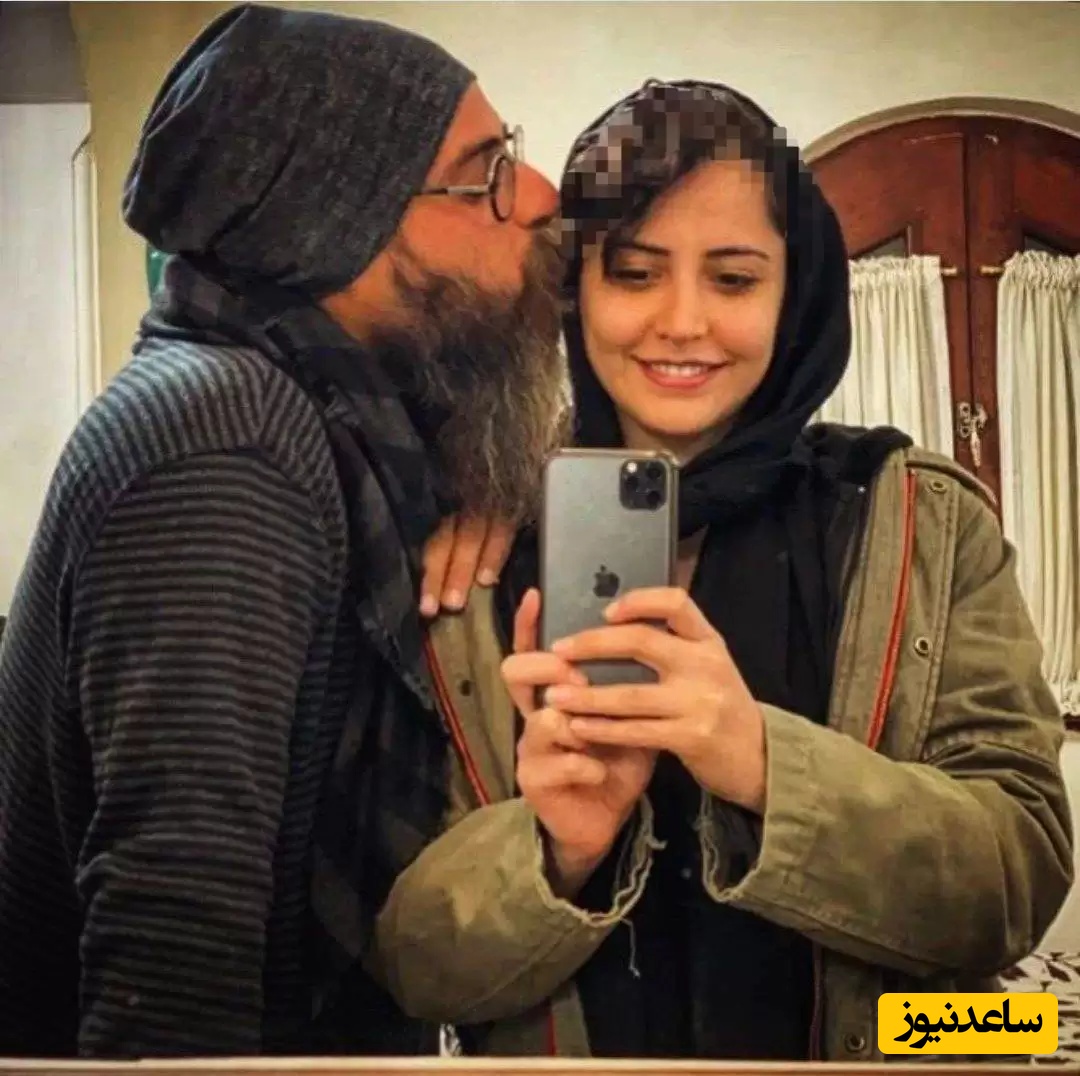 نگاهی به حیاط و بالکن دلباز و شیک شبنم قربانی /تاب و میز و صندلی چوبی با کلی گل و گیاه زیبا /آدم کِیف میکنه این همه زیبایی میبینه😍