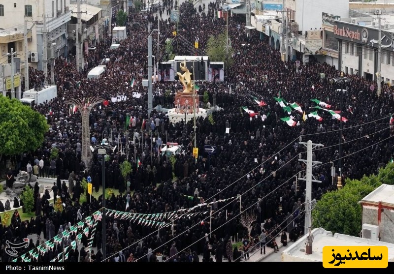 مراسم تشییع دانش آموزان مینابی