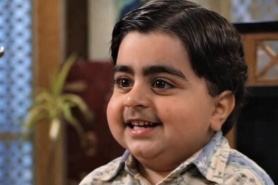 سری جدید سریال نقطه چین با هنرنمایی رضا شفیعی جم و مهران مدیری منتشر شد / بالاخره زن کوروش میشه کیه بامشاد؟🤣