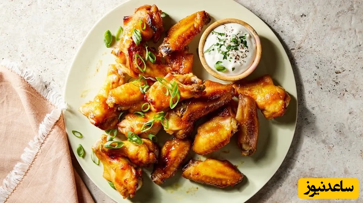 طرز تهیه خوراک بال مرغ ساده با سیب‌زمینی؛ طعمی که عمرا بتوند ازش بگذرید