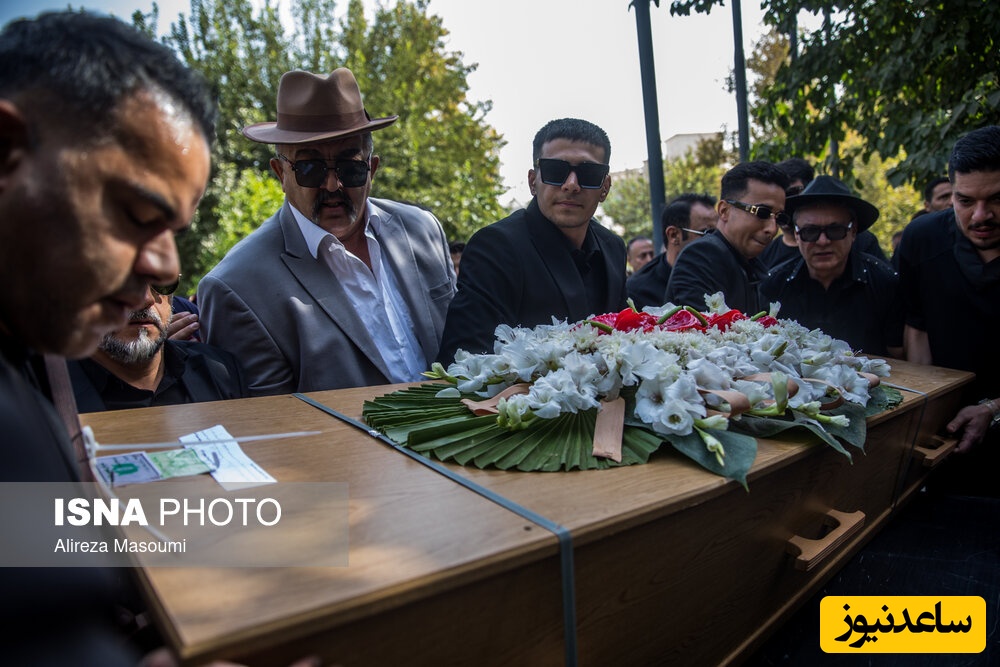تشییع پیکر زندهیاد امید جهان