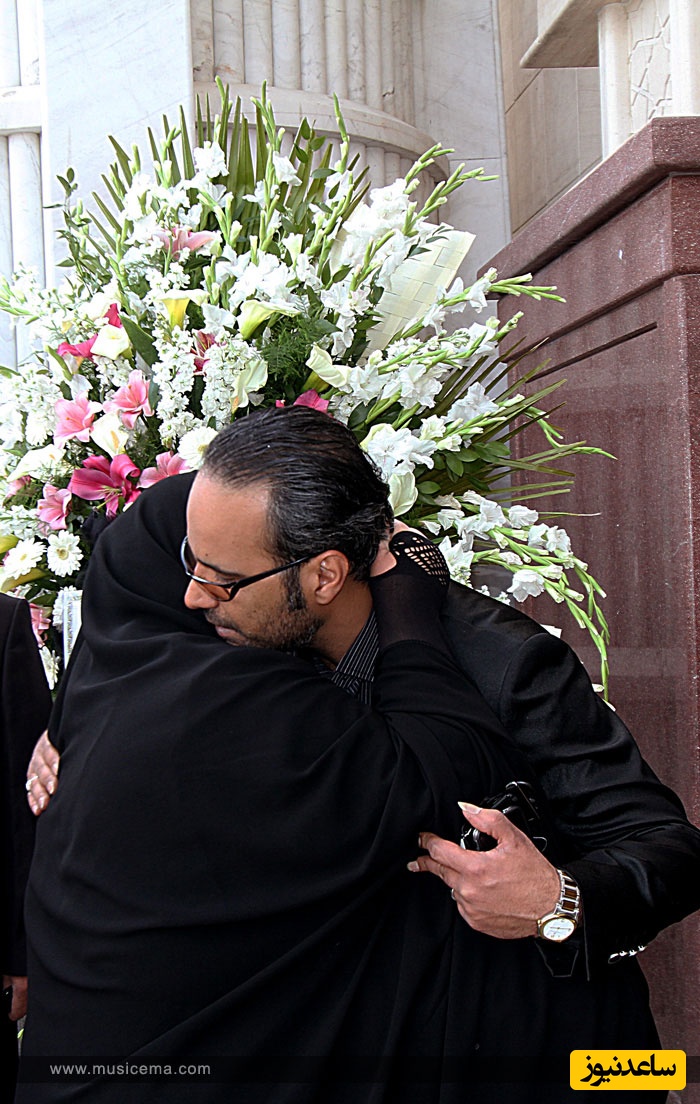 مراسم ختم پدر شهرام شکوهی با حضور گسترده  سلبریتی‌ها و چهره‌های موسیقی این چنین برگزار شد؛ احسان علیخانی، پژمان جمشیدی، حمید عسگری، علی اوجی و...+عکس