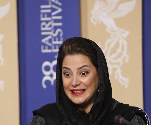 تا وقتی این ویدئو رو ندیده بودم معتقد بودم بهترین کلاس زبان وجود نداره / طناز طباطبایی هنگ کرد😂