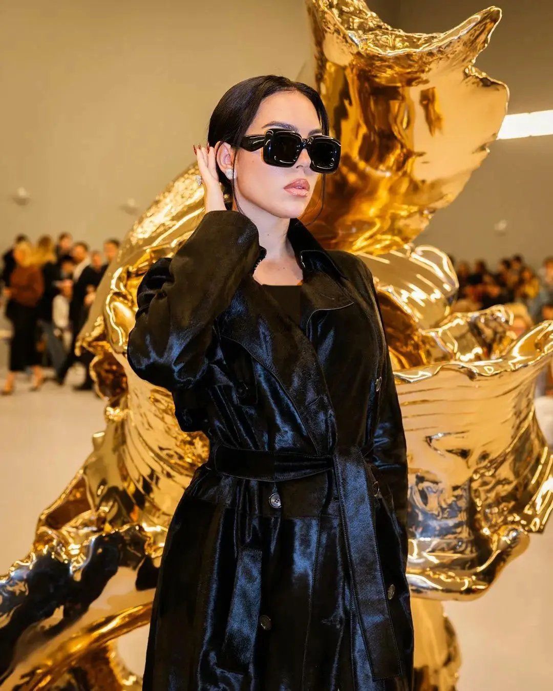 زشت‌ترین استایل‌ جورجینا با کیف لوکسی که کل دنیا در حسرتش هستند/ پولداری ولی شیک بودن رو بلد نیستی!+عکس