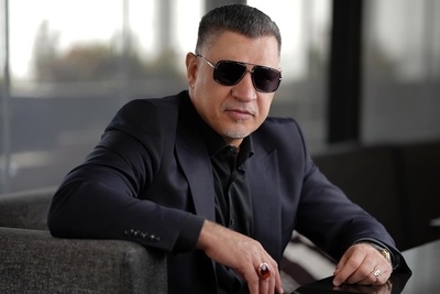 هزینه 15 میلیاردی پتروشیمی برای خرید 2500 عینک از فروشگاه برند علی دایی!+فیلم/ جریان چیست؟