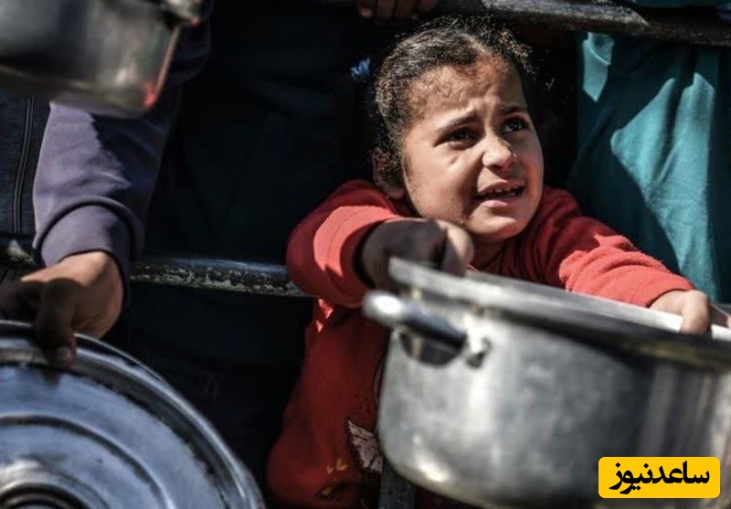 (فیلم) ساکنان اسرائیل مانع رسیدن غذا به مردم غزه می‌شوند! / اسرائیلی‌ها همشون جنایتکار و کثیف هستند، نوش جونشون موشک‌هایی که خوردند...