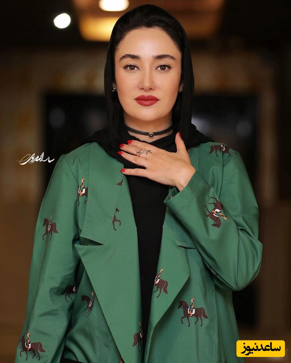 هودی بامزه میکی موسی بهاره افشاری با رنگ جذاب و خاصش غوغا کرده!!