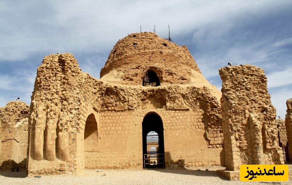 کاخ ساسان (سروستان) کجاست؟