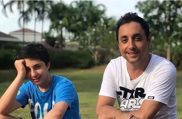 (ویدئو) وطن‌دوستی ستودنی عرشیا رستمی؛ امیرحسین رستمی: پسرم می‌توانست کانادا درس بخواند اما...