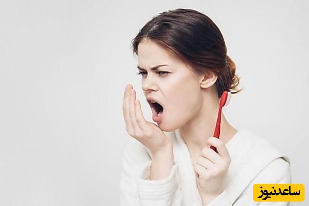 11 درمان خانگی مؤثر برای تلخی دهان که فوراً تاثیر می‌گذارد