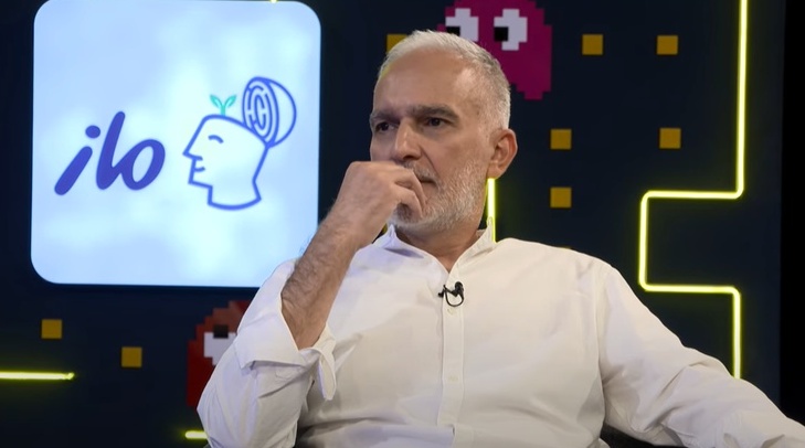 بیژن بنفشه خواه: اهل پارتی و اکس نیستم امیرحسین قیاسی: پشت صحنه سینما کثیفه؟ بیژن بنفشه خواه: اگر بگم آره به خودم توهین کردم!