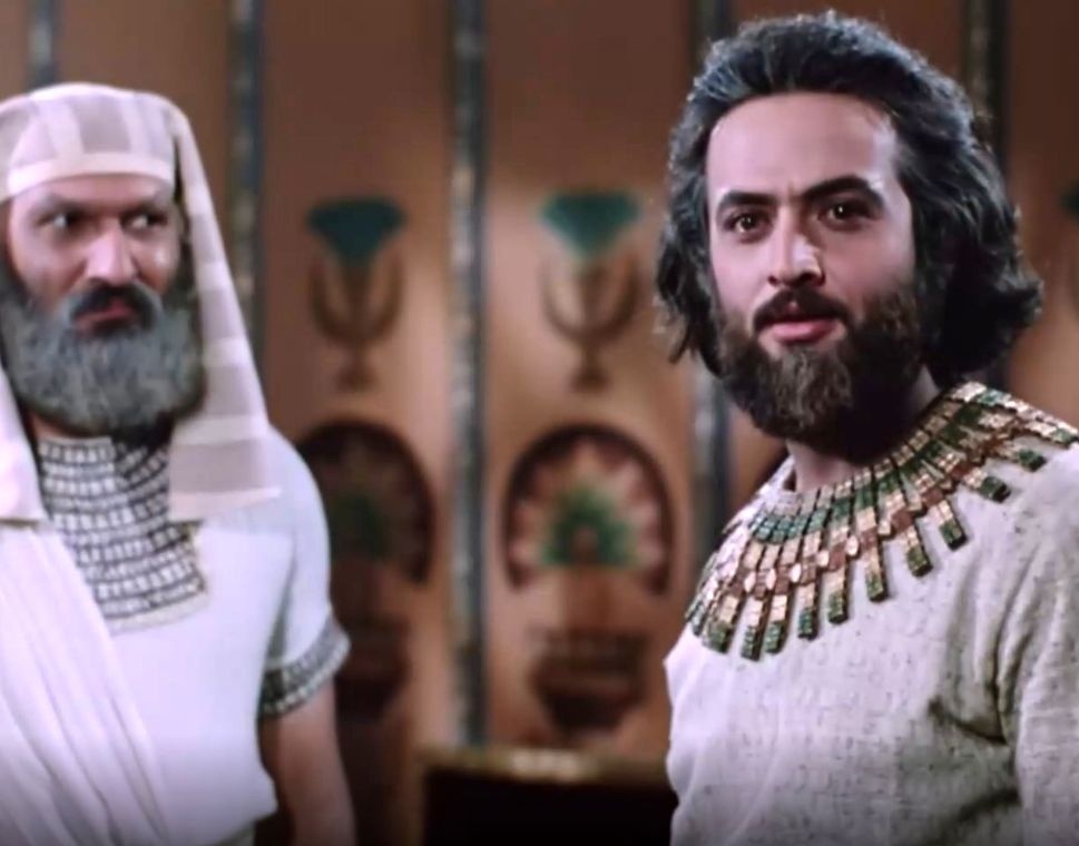 «یوزارسیف» سریال یوسف پیامبر در فرودگاه الجزایر؛ سال 1403