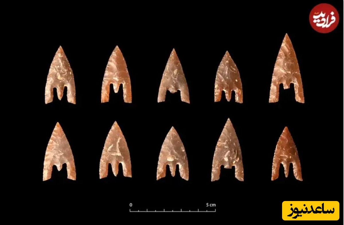 تعدادی از پیکانهای سنگی یافت شده در مقبره