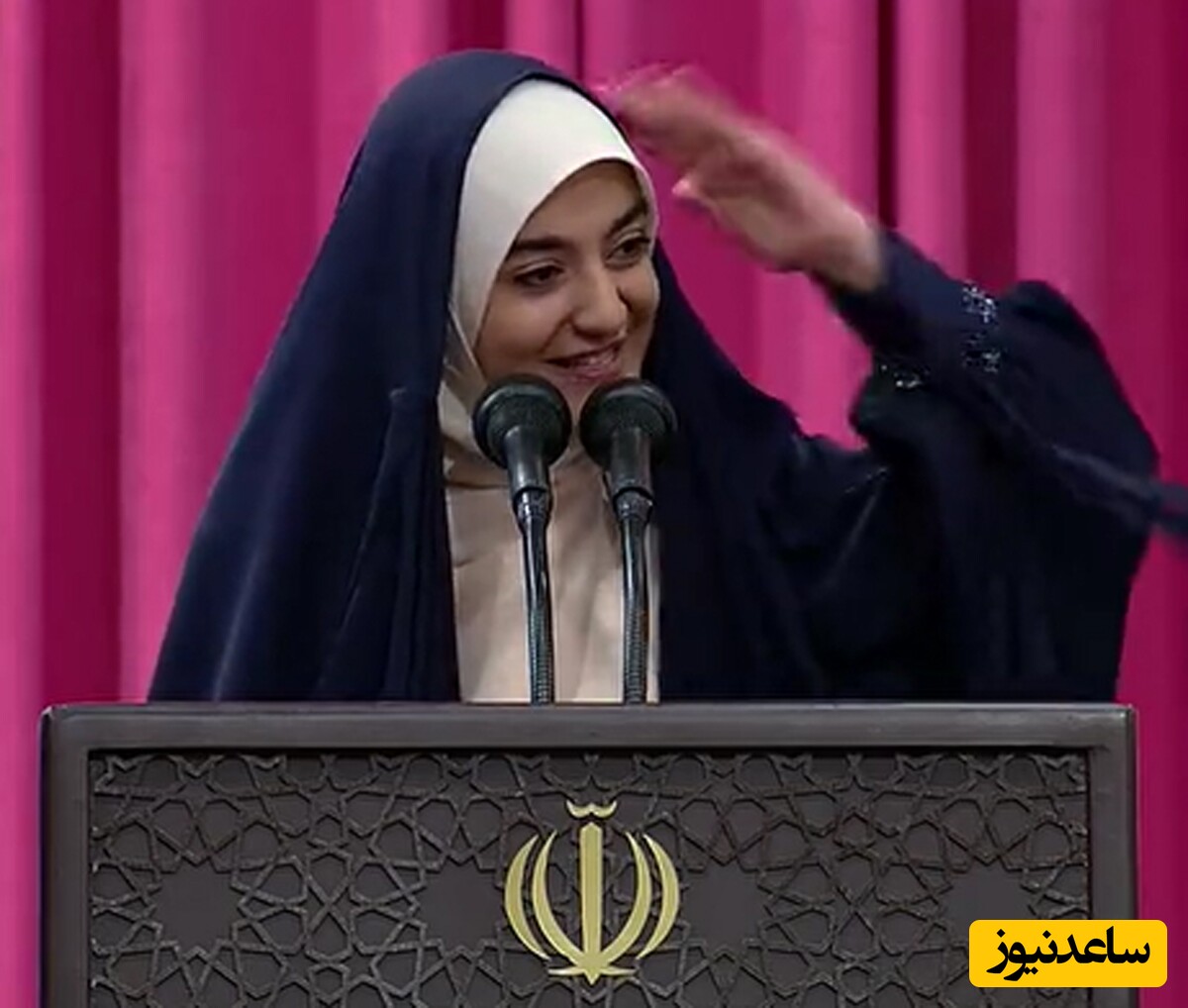 شیرین زبانی دختر دهه هشتادی در محضر رهبر معظم انقلاب / آقا جان رخصت میدین؟