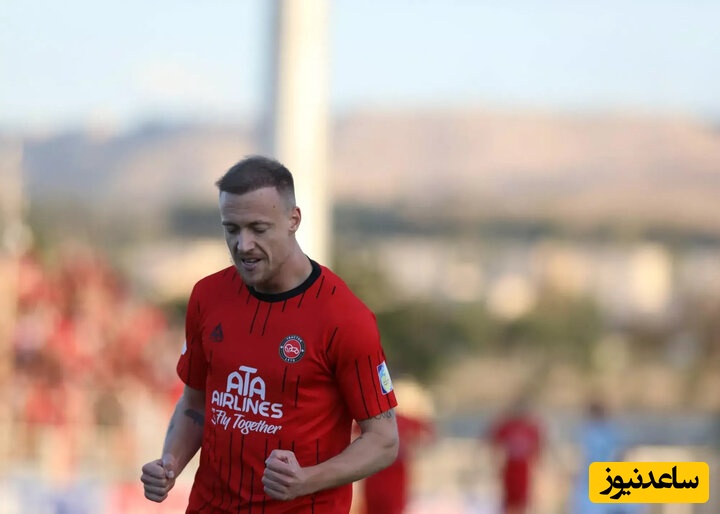 ستاره خارجی استقلال: درست زمانی که داشتیم با مربی جلسه می‌گذاشتیم، بمبی افتاد، صدای انفجار را شنیدیم، نمی‌دانم چقدر از ما دور بود، اما در آن لحظه واقعاً ترسیده بودیم و...