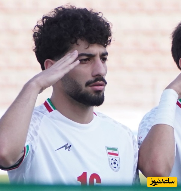 استوری تامل برانگیز و معنا دار مهدی هاشم نژاد ستاره مو فرفری تراکتور / آموخته ایم فقط نزد خدا خم شویم