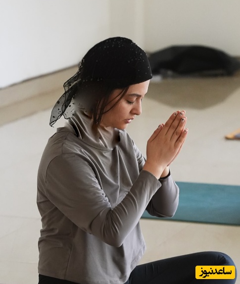 نگاهی به فضای آرامبخش کلاس یوگای پردیس احمدیه بازیگر سریال ازیادرفته با نورپردازی ویژه و چیدمان بی نظیر با پذیرایی قهوه و شیرینی