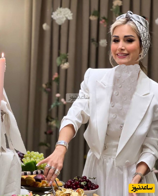 چیدمان ایرانی‌پسند میز شام سپیده بزمی‌پور، همسر شاهرخ استخری، در بلژیک به مناسبت تولد یک دوست/ از گل‌های کالباسی تا گل لاله با گوجه