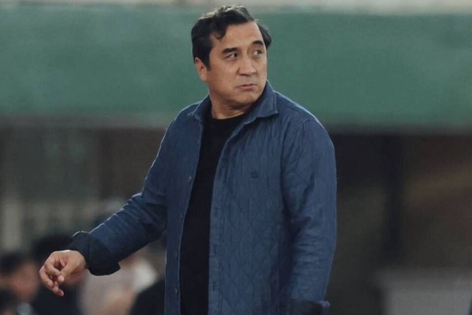 طنازی یا عبور از ادب؟ خداداد عزیزی زیر تیغ انتقادات کاربران