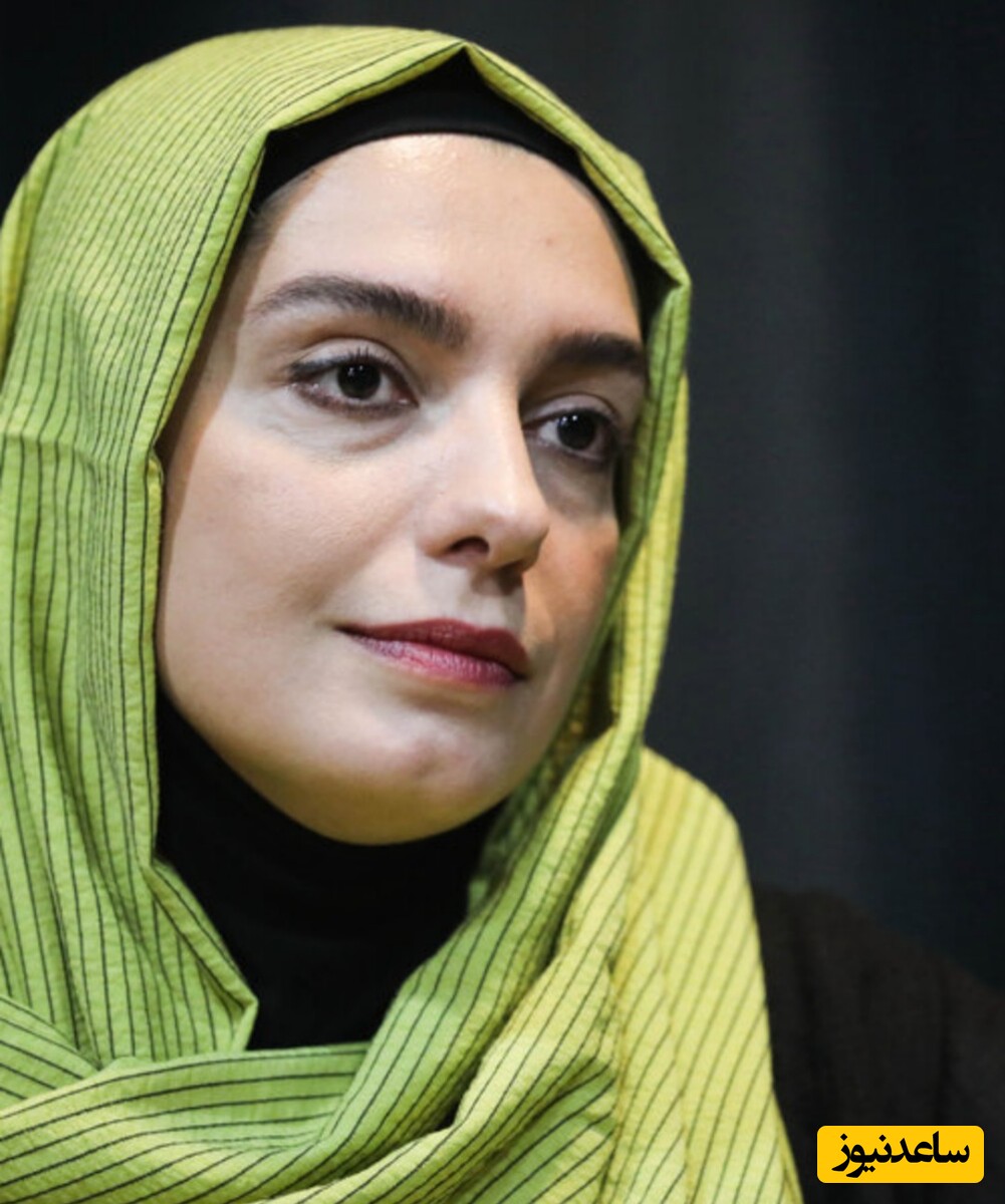 شکستن بغض الیکا عبدالرزاقی با دیدن عکسی از پدرش که در زلزله رودبار جان به جان آفرین تسلیم کرد