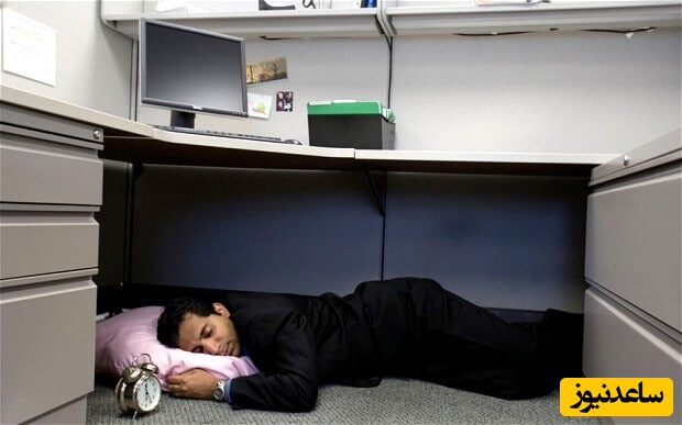 ویدیو🎥 | طنز کارمندی؛ وقتی صبح زود باید بری سرِکار ولی خیلی خوابت میاد چاره کار اینه/ همین که میری شرکت مهمه دیگه چه جوریش مهم نیست😂