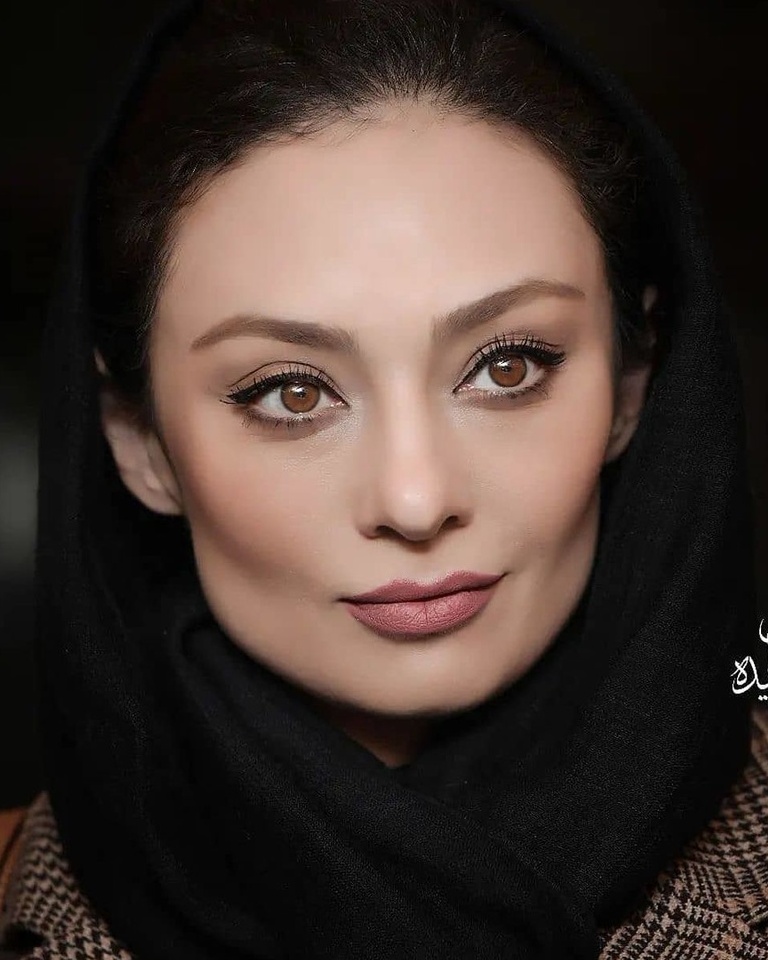 نگاهی به تصویر دیده نشده از یکتا ناصر در دوران مدرسه/ قیافه‌ی مظلوم با چشمای شیطونش نشون میده از اون دانش‌آموزای آب زیرکاه بوده😂