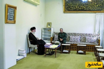 نگاهی به نمای داخلی خانه ساده ولی دلگشای مقام معظم رهبری/ از چیدمان زیبا و بی‌آلایش پذیرایی تا کتاب‌خانه‌ای پرمعنا + ویدیو