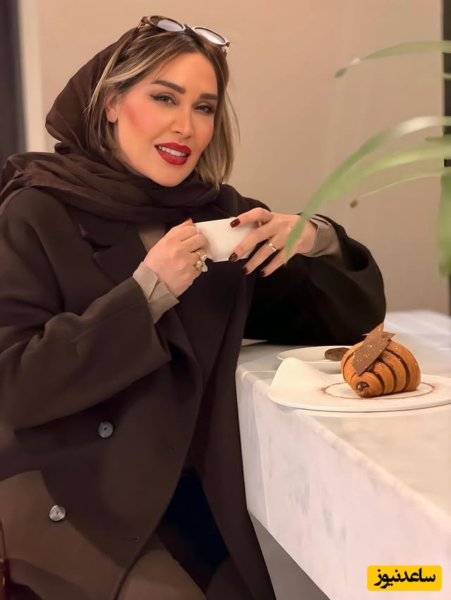 شب ها در کافه‌های بالاشهر تهران چه می‌گذرد؟ ضیافت فوتبالی سارا منجزی پور برای تماشای بازی ایران و بلژیک+عکس