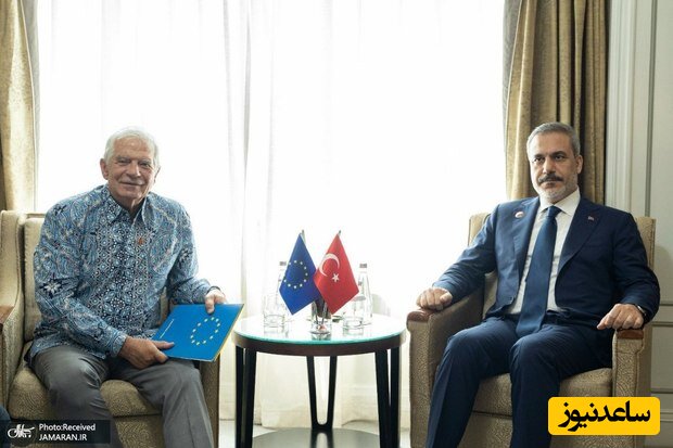 پیراهن جوزپ بورل مسئول سیاست خارجی اتحادیه اروپا