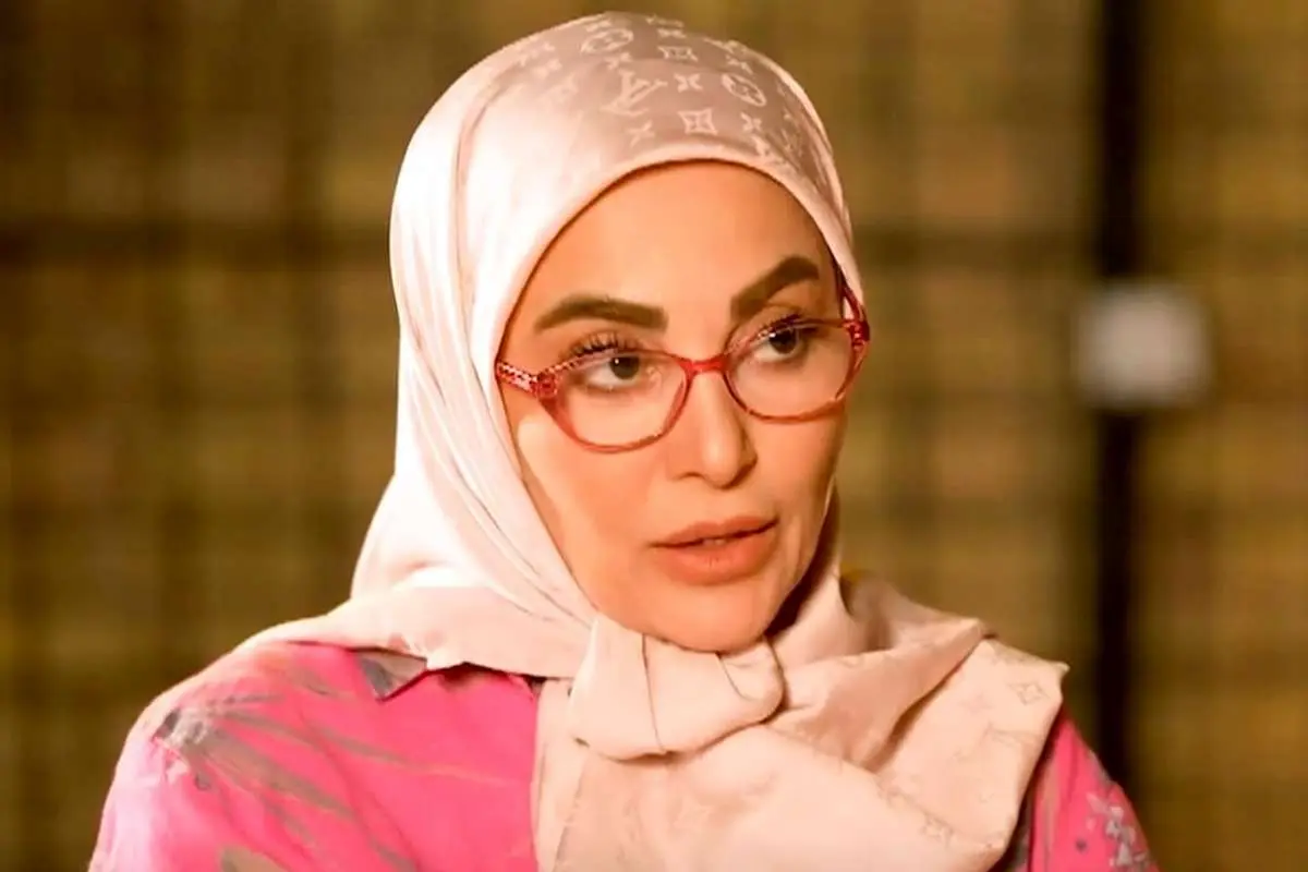 ژیلا صادقی: در سال 1401 یکی از جنایتکارهای اصلی اون اتفاقات علی کریمیه؛ خون این جوونهای ریخته شد بر گردن کریمی هست! +ویدیو