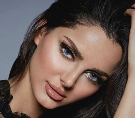 عکس زننده مه لقا جابری مدل ایرانی مقیم آمریکا در ملاءعام!