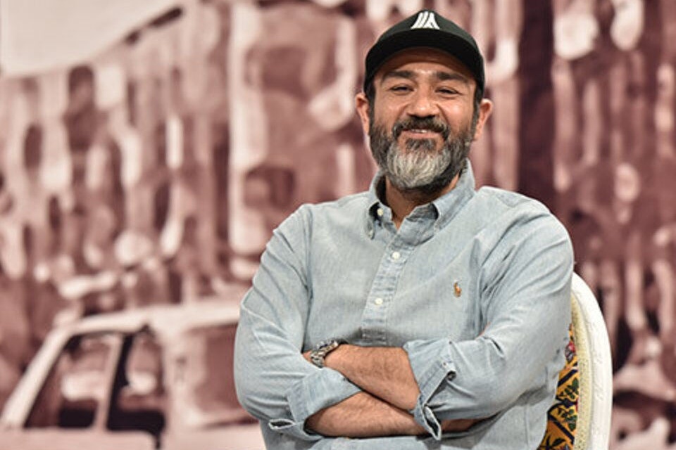 (عکس) نگاهی نوستالزیک به کارت تحصیلی مهران غفوریان دانش‌آموز دهه هفتادی در هنرستان!/  نگاهش جوریه که انگار خودش مدیر هنرستانه نه دانش‌آموز😂