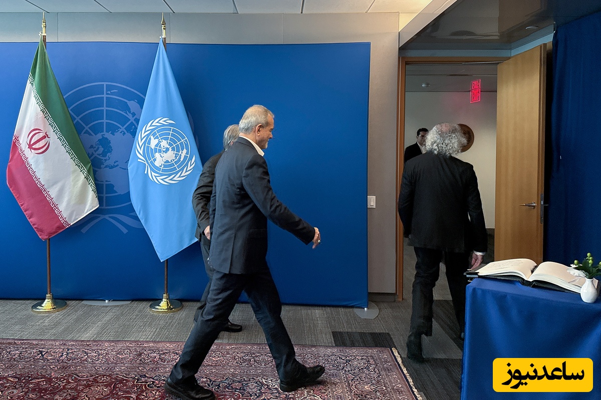 (فیلم) ژست مشتی  پزشکیان هنگام امضای یادبود سازمان ملل