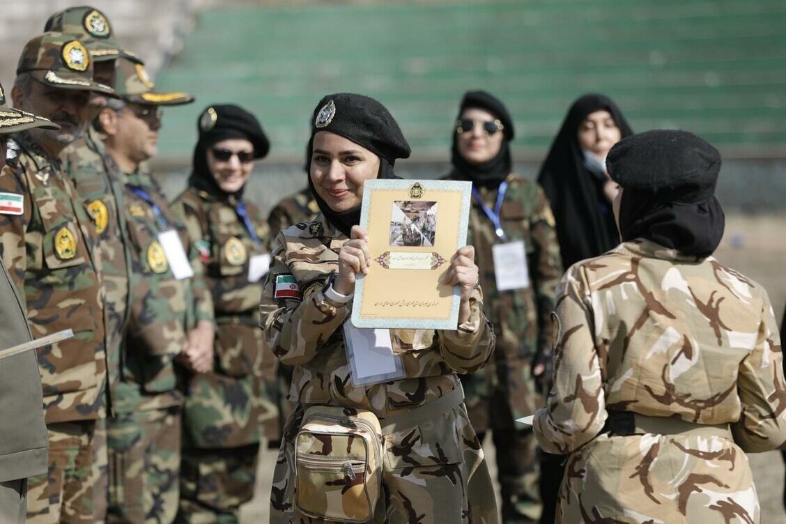 تکاوران زن نیروی زمینی ارتش نماد واقعی زن، زندگی، آزادی