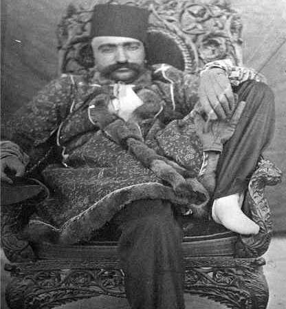 فیلم بیماری ژنتیکی شاه قاجار تا نسبت فامیلی با امیرکبیر