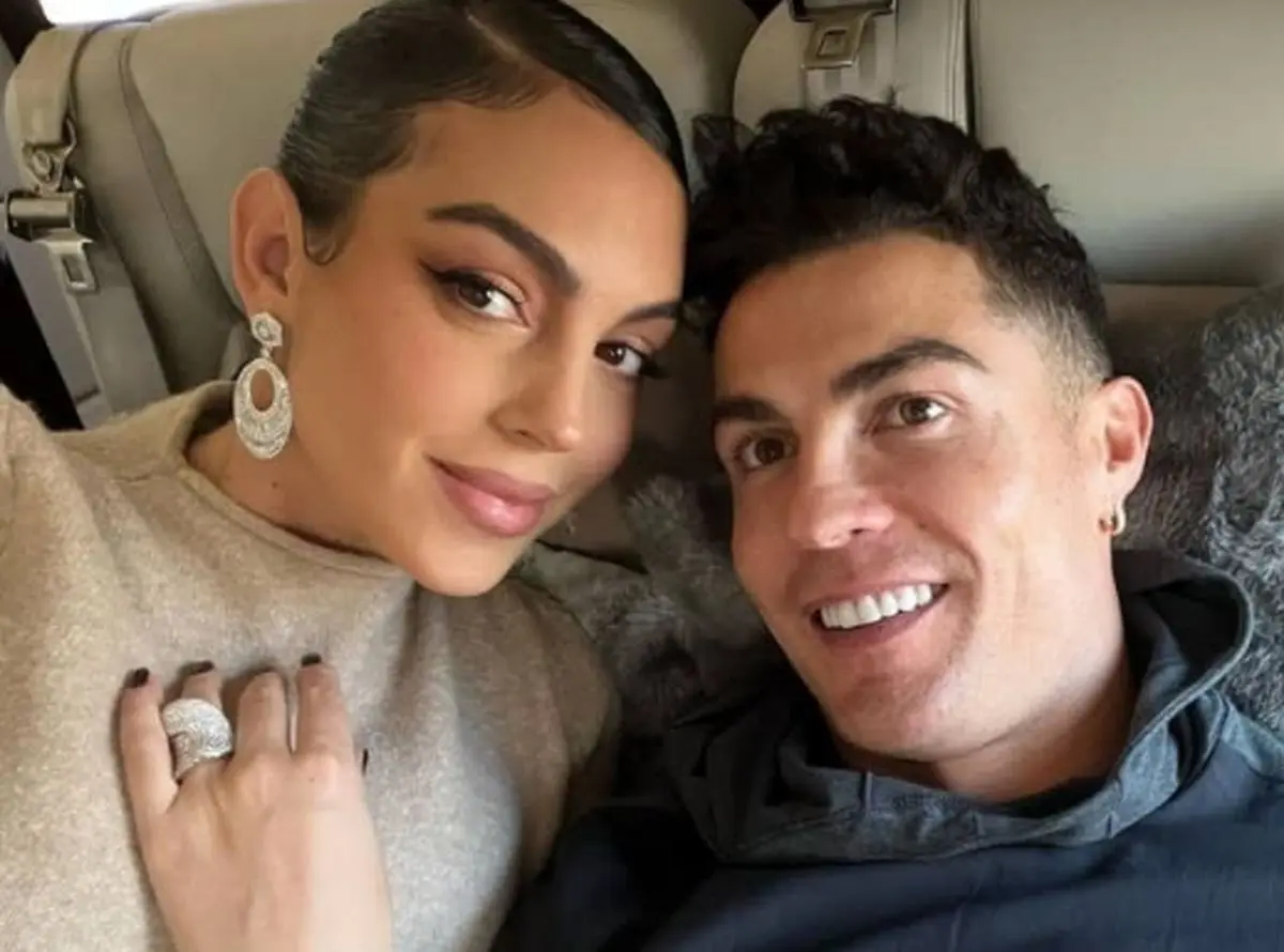 رونمایی از حلقه الماس لوکس، زیبا و منحصر به فرد خواستگاری رونالدو از جورجینا رودریگز با قیمت 400 میلیارد تومان/ واقعا برازنده بانوی ابرستاره فوتبال جهان+عکس