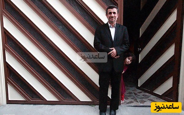 سبک قدیمی و ساده‌ی خانه‌ی احمدی‌نژاد؛ از گلدان روی تاقچه‌های گچی تا مخده‌های قرمز رنگ/ حس و حال خونه های نوستالژی رو به آدم میده+تصاویر