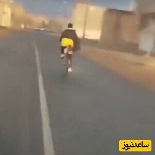 هنرنمایی پسر نوجوانی ایرانی در تبدیل دوچرخه به موتورسیکلت با موتور دستگاه چمن زنی/مغز تو رو باید طلا گرفت(فیلم)